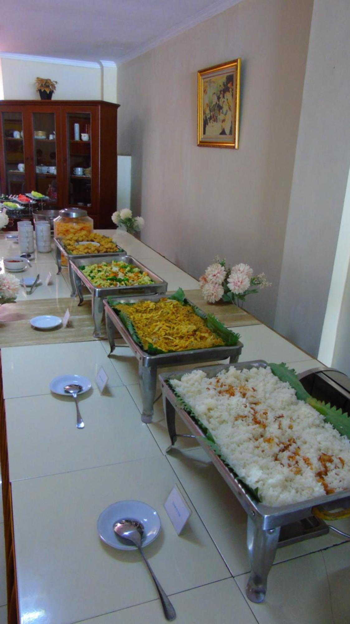 Pia Hotel Cirebon Εξωτερικό φωτογραφία